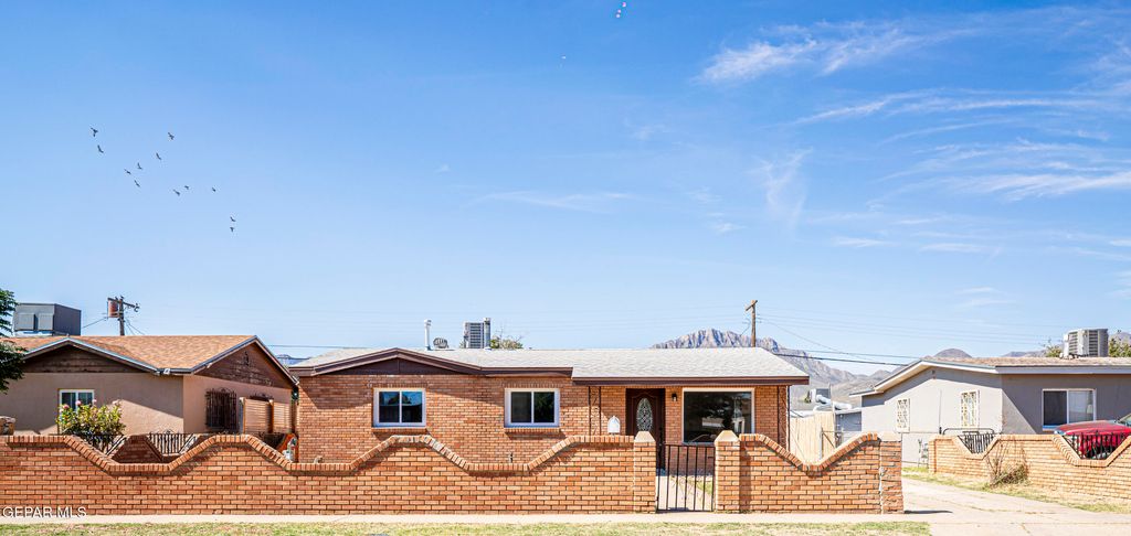 8401 MOUNT WHITNEY Drive, El Paso, TX 79904