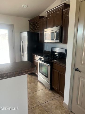 14236 Poets Rock Lane, El Paso, TX 79938