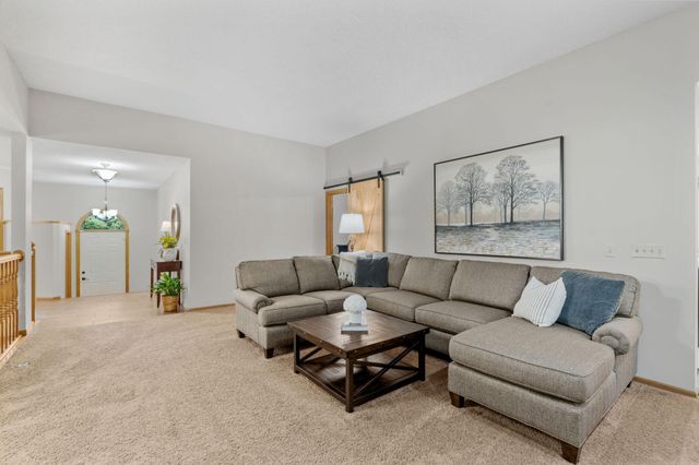 6618 Wild Turkey Trail, Lino Lakes, MN 55014