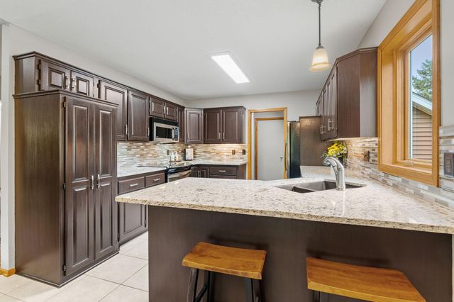 6618 Wild Turkey Trail, Lino Lakes, MN 55014