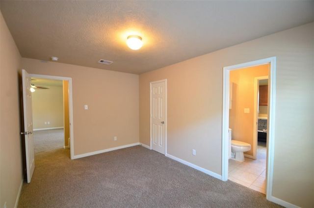 5015 Willow Point Drive, Conroe, TX 77303
