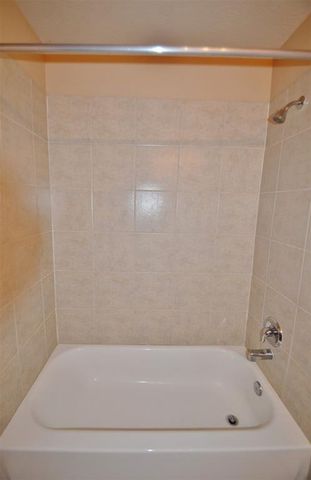 5015 Willow Point Drive, Conroe, TX 77303