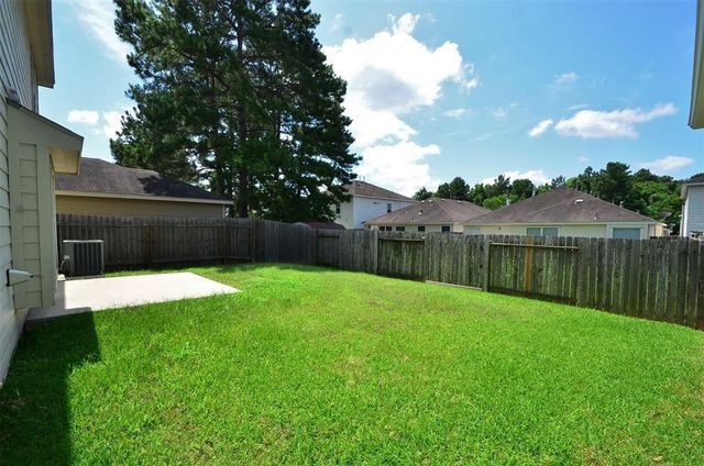 5015 Willow Point Drive, Conroe, TX 77303