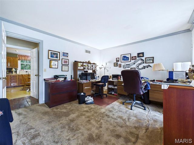 22 Frontenac Place, Godfrey, IL 62035