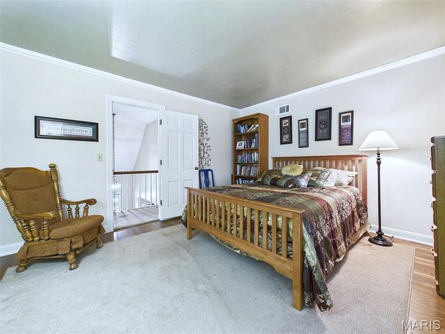 22 Frontenac Place, Godfrey, IL 62035