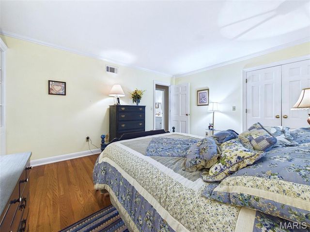 22 Frontenac Place, Godfrey, IL 62035