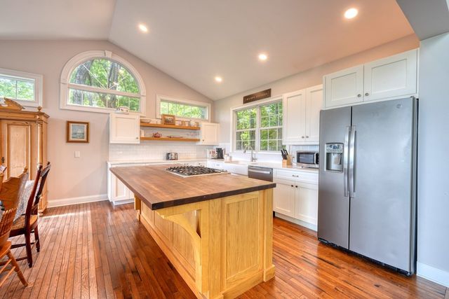 860 Ramey Mountain Road, Hiawassee, GA 30546
