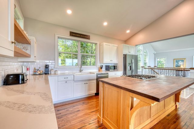 860 Ramey Mountain Road, Hiawassee, GA 30546