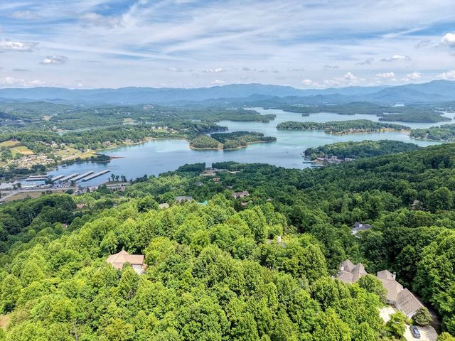 860 Ramey Mountain Road, Hiawassee, GA 30546