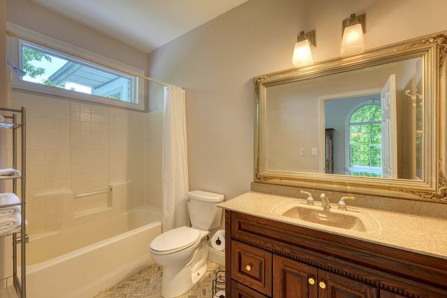 860 Ramey Mountain Road, Hiawassee, GA 30546