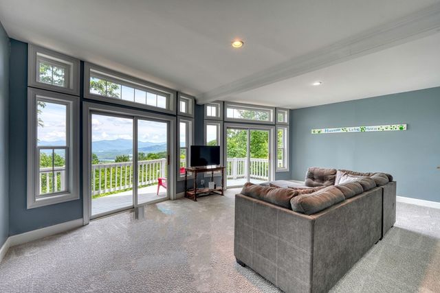 860 Ramey Mountain Road, Hiawassee, GA 30546