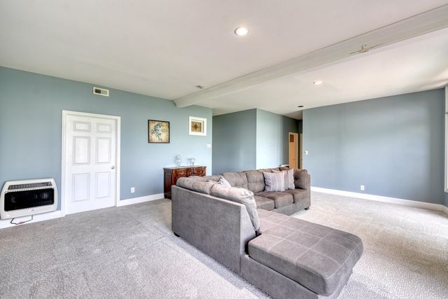 860 Ramey Mountain Road, Hiawassee, GA 30546