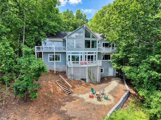 860 Ramey Mountain Road, Hiawassee, GA 30546