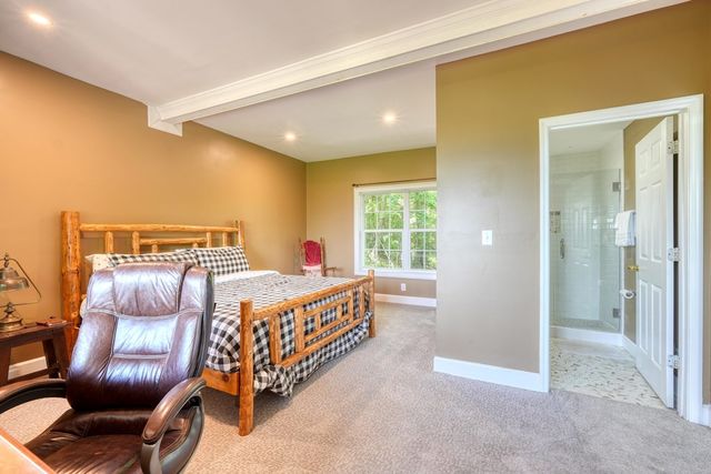 860 Ramey Mountain Road, Hiawassee, GA 30546