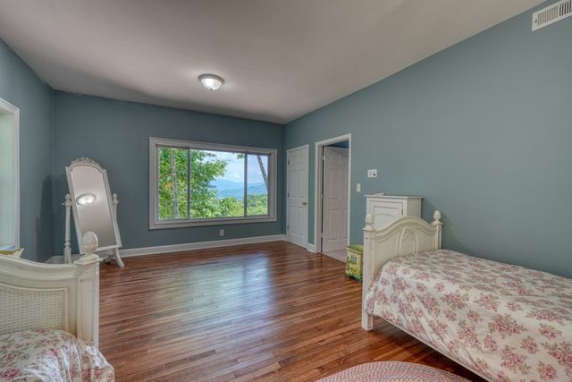 860 Ramey Mountain Road, Hiawassee, GA 30546