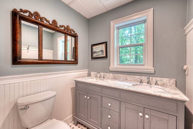 860 Ramey Mountain Road, Hiawassee, GA 30546