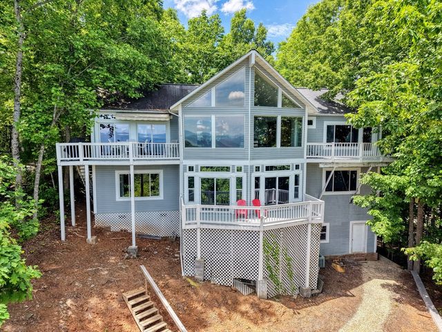 860 Ramey Mountain Road, Hiawassee, GA 30546