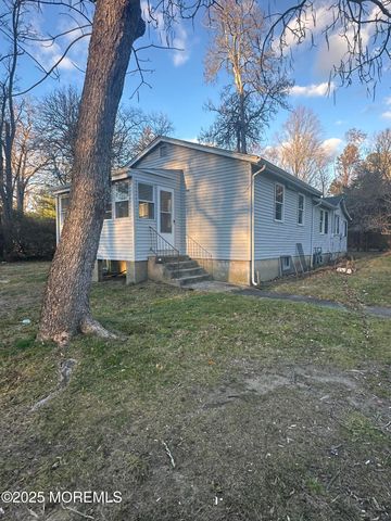 240 Perrineville Road, Jackson, NJ 08527