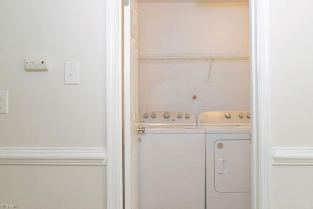 934 Lowry PL, Newport News, VA 23608
