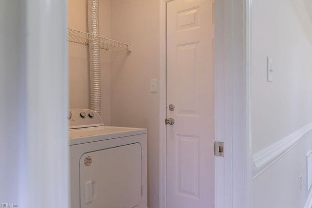 934 Lowry PL, Newport News, VA 23608
