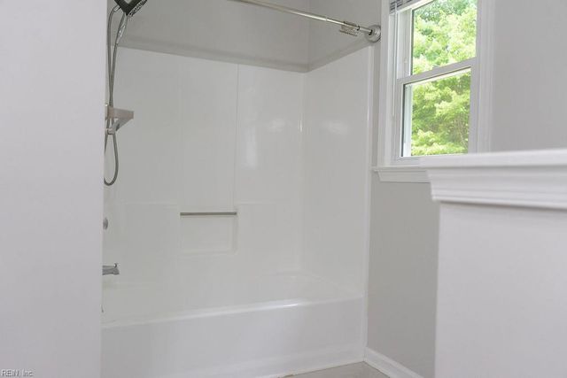934 Lowry PL, Newport News, VA 23608