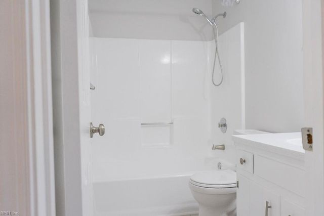 934 Lowry PL, Newport News, VA 23608
