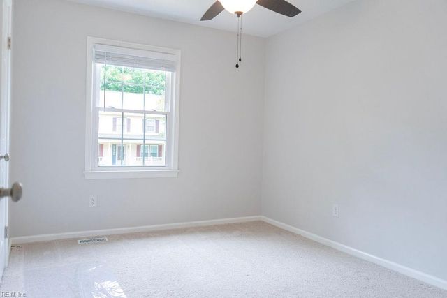 934 Lowry PL, Newport News, VA 23608
