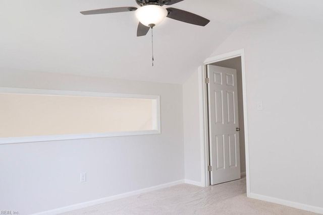 934 Lowry PL, Newport News, VA 23608
