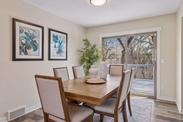 8209 38th Avenue N, New Hope, MN 55427