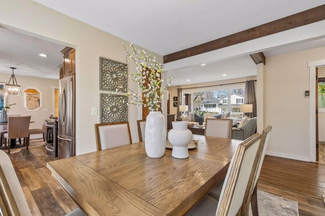 8209 38th Avenue N, New Hope, MN 55427