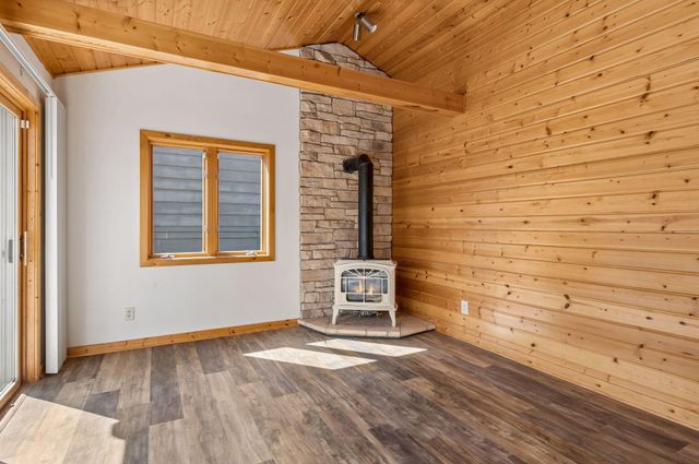 8209 38th Avenue N, New Hope, MN 55427