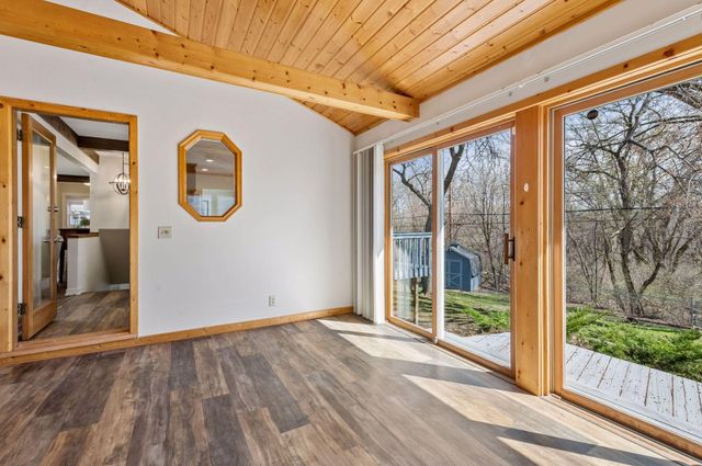 8209 38th Avenue N, New Hope, MN 55427