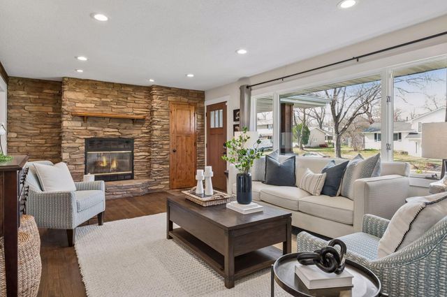 8209 38th Avenue N, New Hope, MN 55427