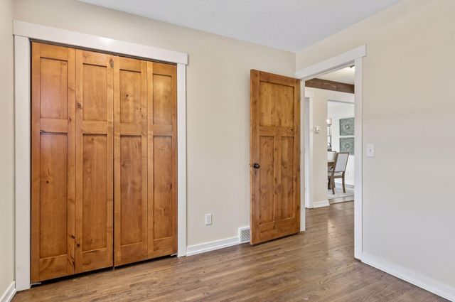 8209 38th Avenue N, New Hope, MN 55427