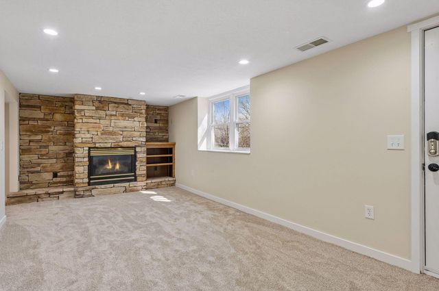 8209 38th Avenue N, New Hope, MN 55427