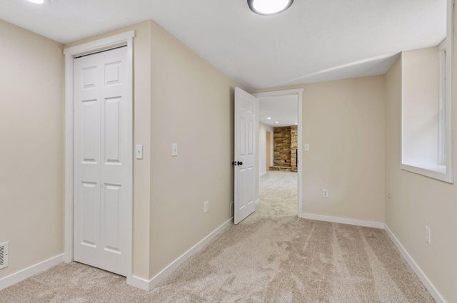 8209 38th Avenue N, New Hope, MN 55427