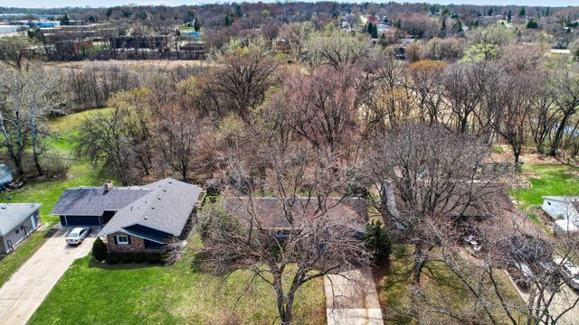 8209 38th Avenue N, New Hope, MN 55427