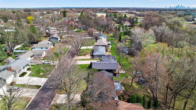 8209 38th Avenue N, New Hope, MN 55427