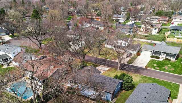 8209 38th Avenue N, New Hope, MN 55427