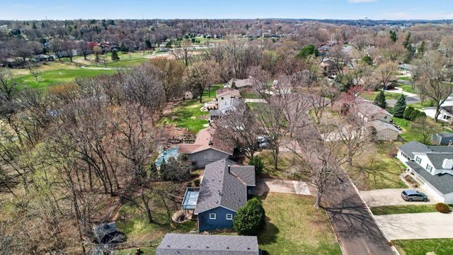 8209 38th Avenue N, New Hope, MN 55427