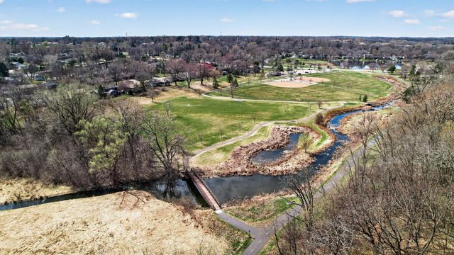 8209 38th Avenue N, New Hope, MN 55427