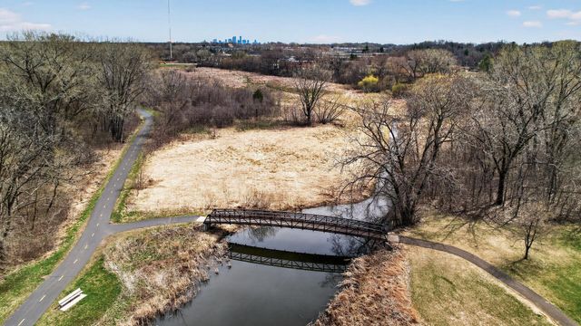 8209 38th Avenue N, New Hope, MN 55427