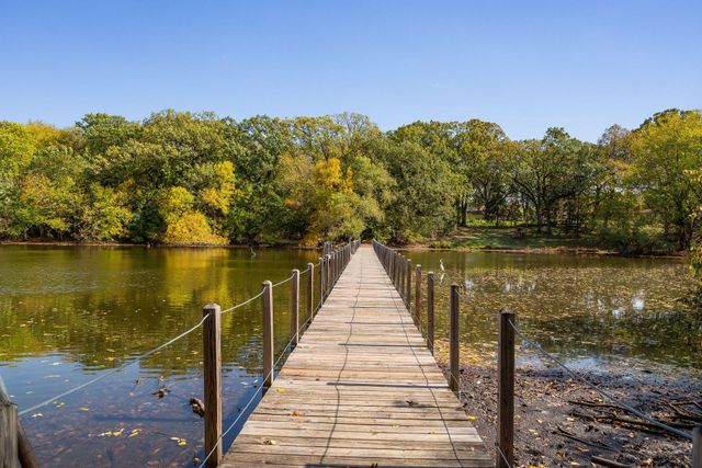 8209 38th Avenue N, New Hope, MN 55427