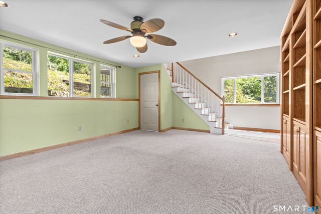16 Lake Street, Burlington, CT 06013