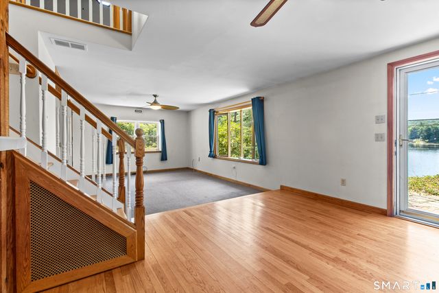 16 Lake Street, Burlington, CT 06013