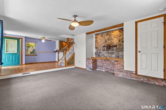 16 Lake Street, Burlington, CT 06013