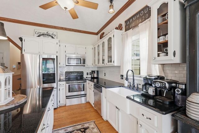 281 Red Williams Rd, Crossville, TN 38571
