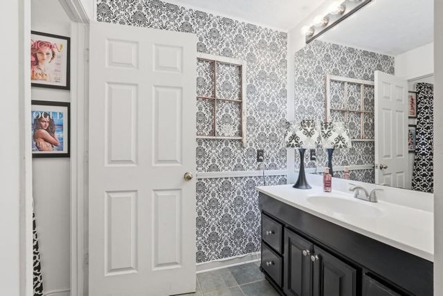 281 Red Williams Rd, Crossville, TN 38571