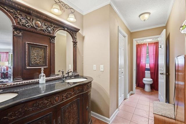 281 Red Williams Rd, Crossville, TN 38571