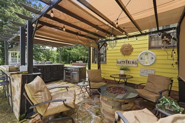 281 Red Williams Rd, Crossville, TN 38571